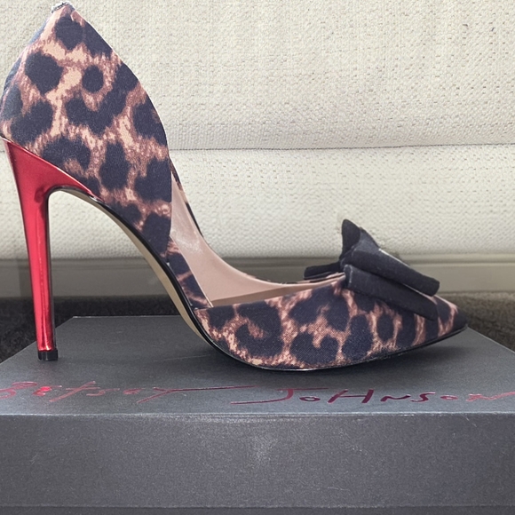 Betsey Johnson Leopard Print Heels with Black Bow and Red Stiletto - Picture 2 of 6